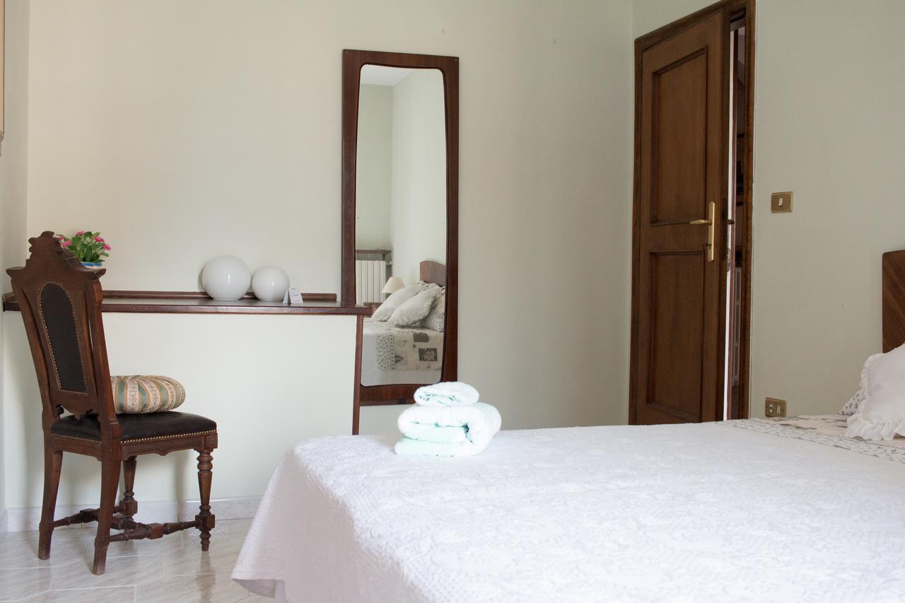Bed and Breakfast Il Mughetto Челано Екстер'єр фото