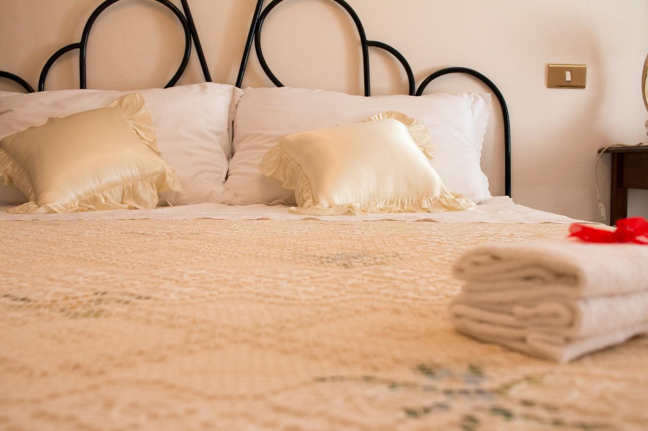 Bed and Breakfast Il Mughetto Челано Екстер'єр фото