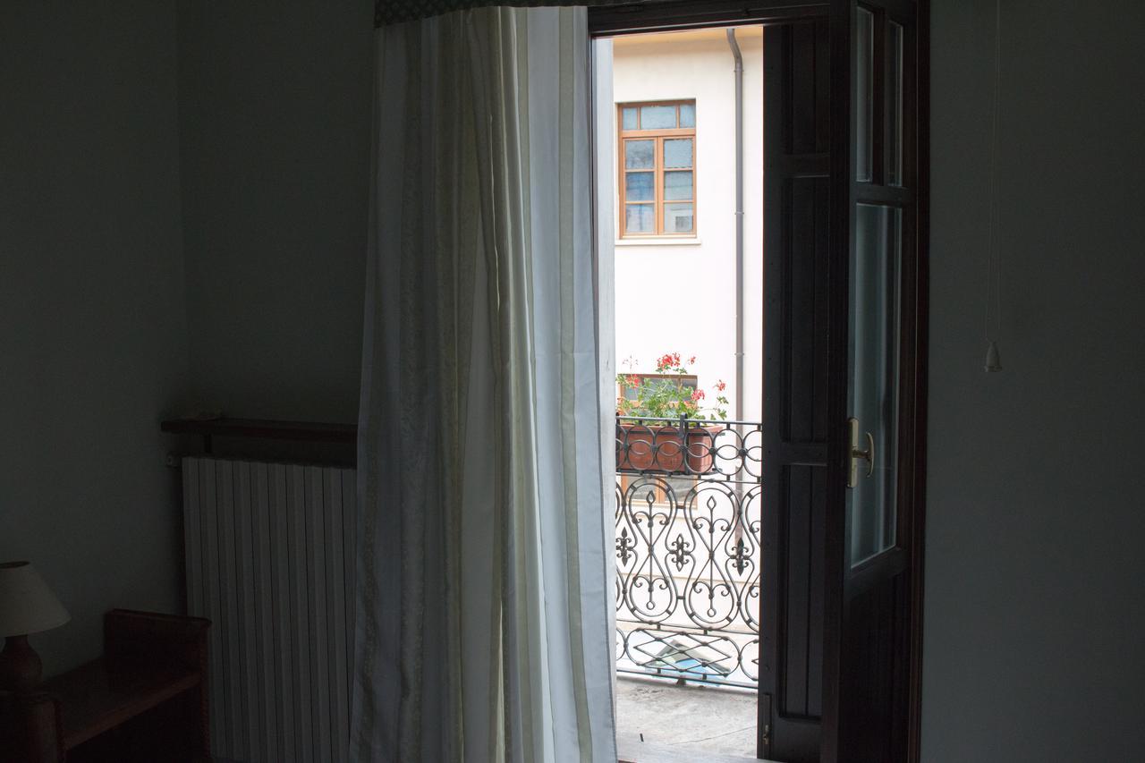 Bed and Breakfast Il Mughetto Челано Екстер'єр фото