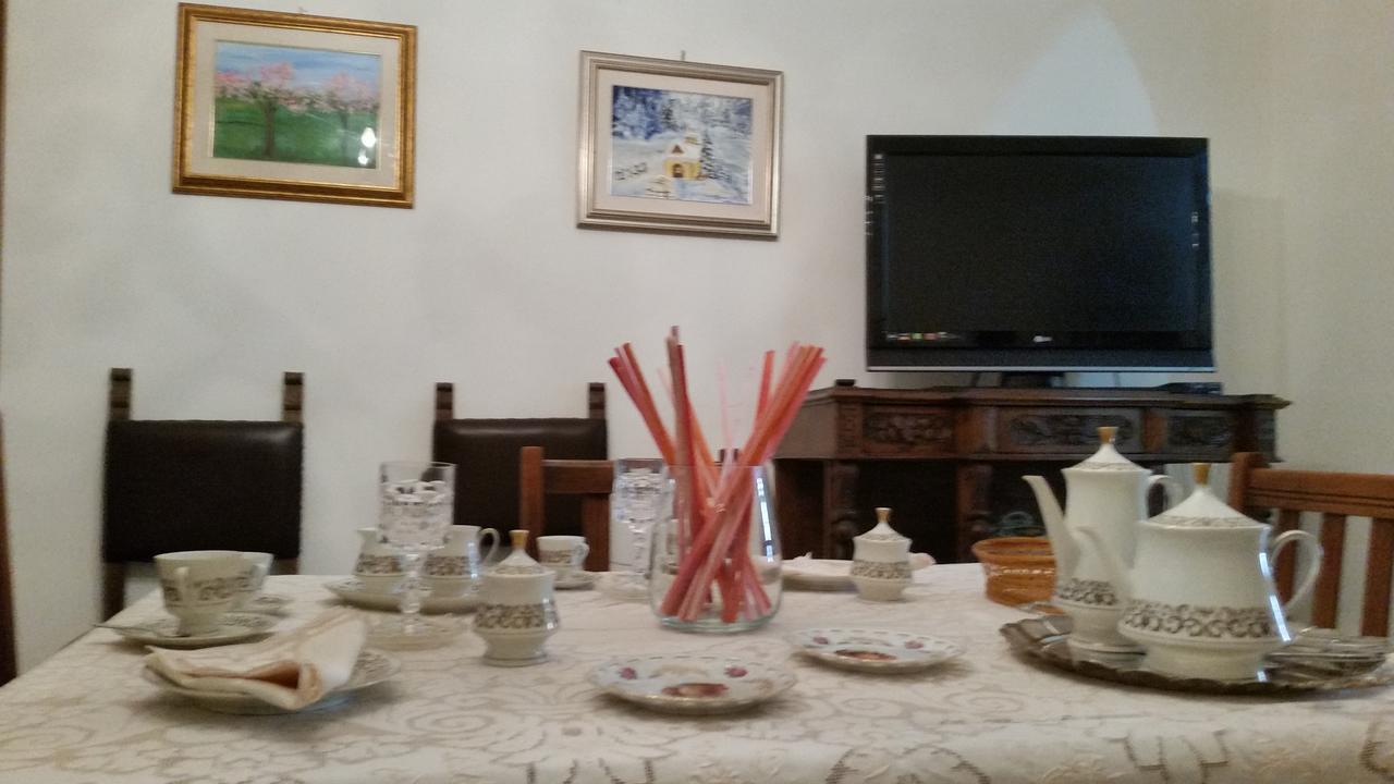 Bed and Breakfast Il Mughetto Челано Екстер'єр фото